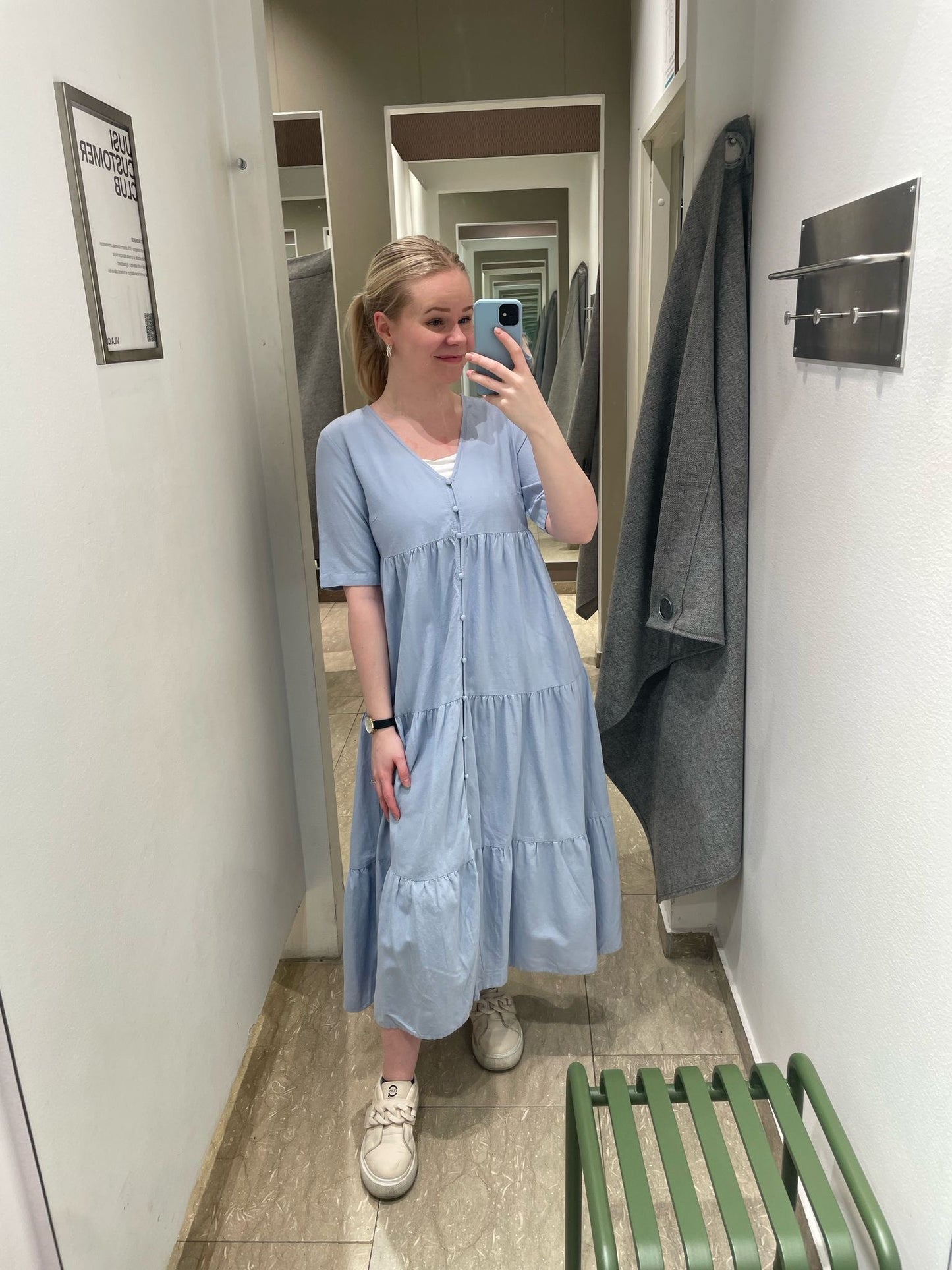 VIPRISILLA Long Dress - Kentucky Blue