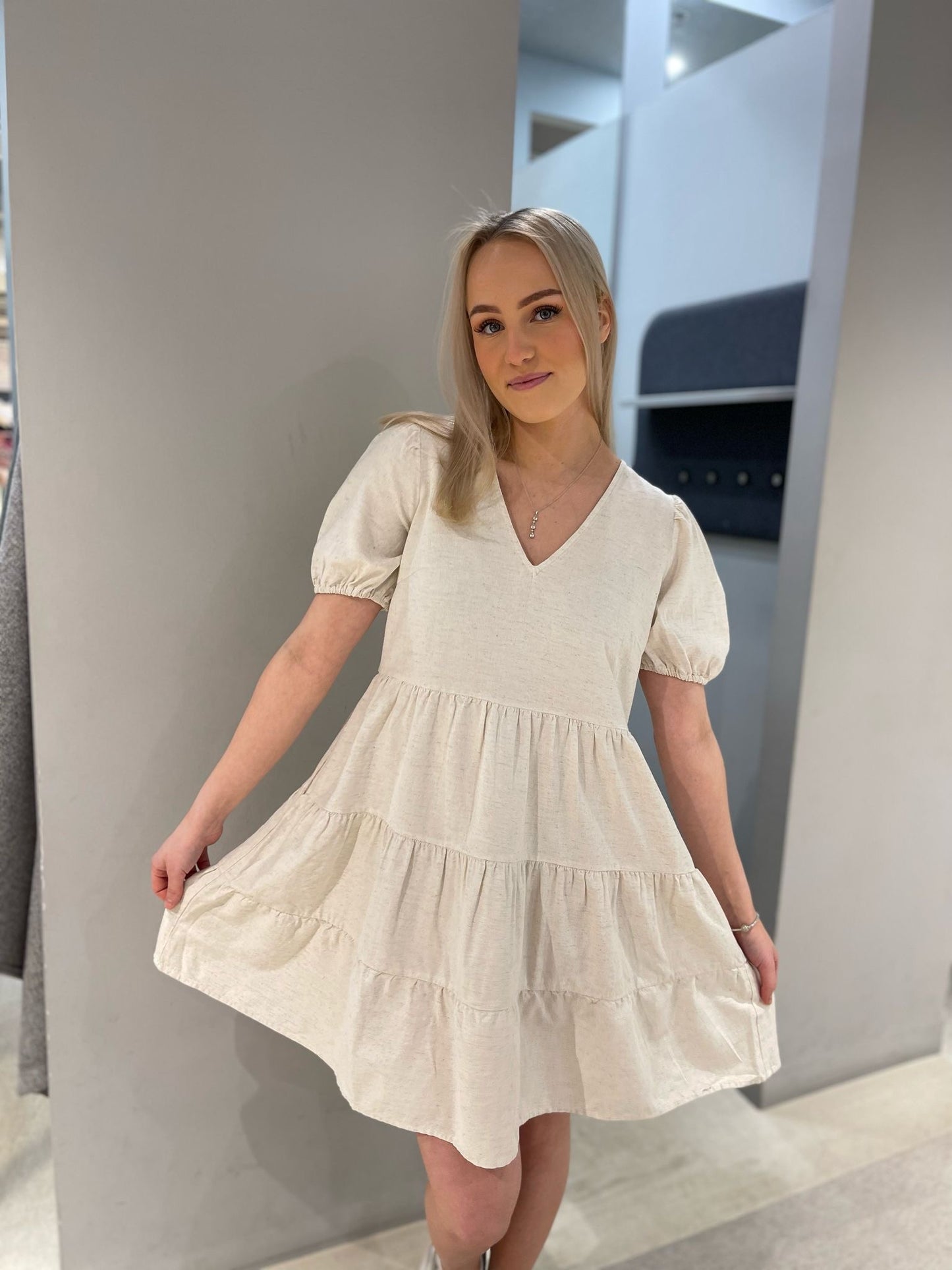 VIPRISILLA Short Dress - Super Light Natural Melan