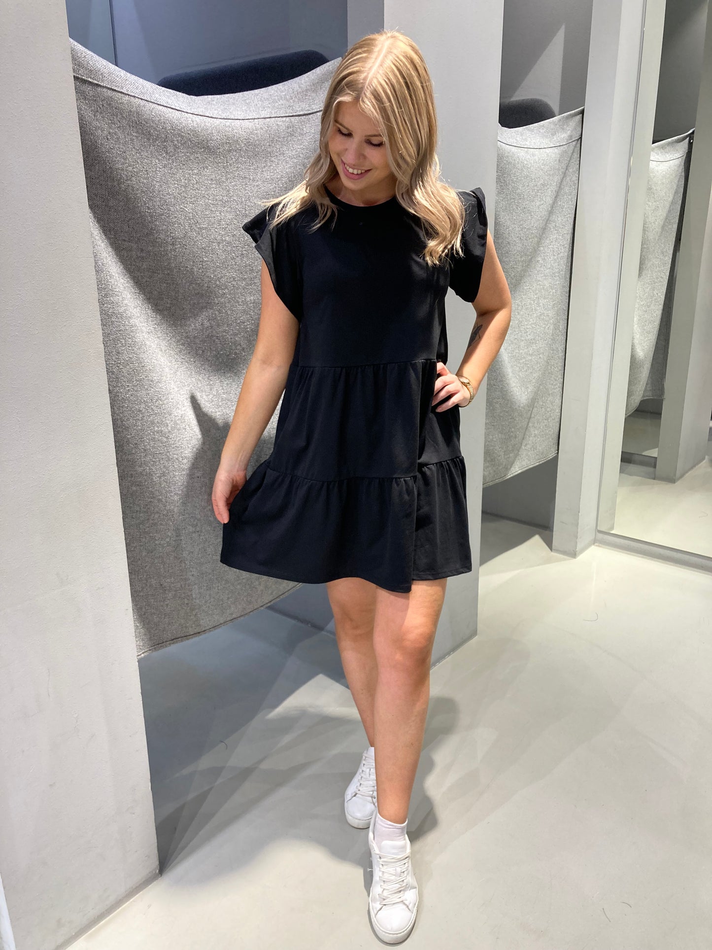 VISUMMER Dress - black