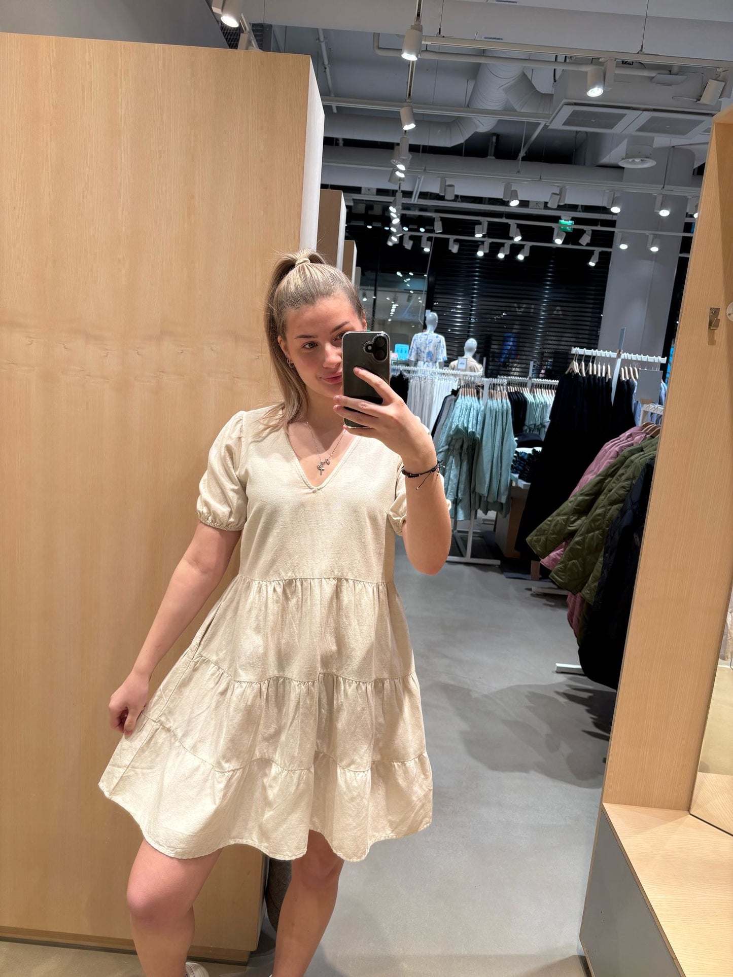 VIPRISILLA Short Dress - Super Light Natural Melan